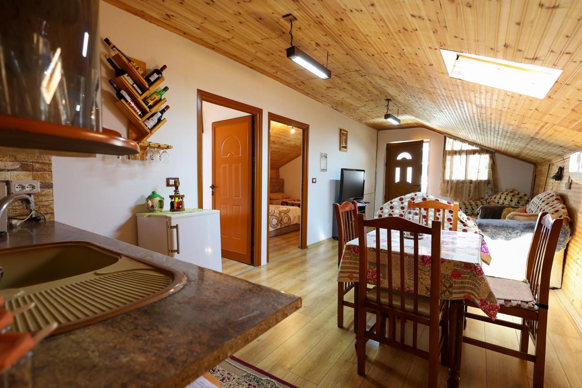 ベラト Samuela Cozy Retreatヴィラ エクステリア 写真