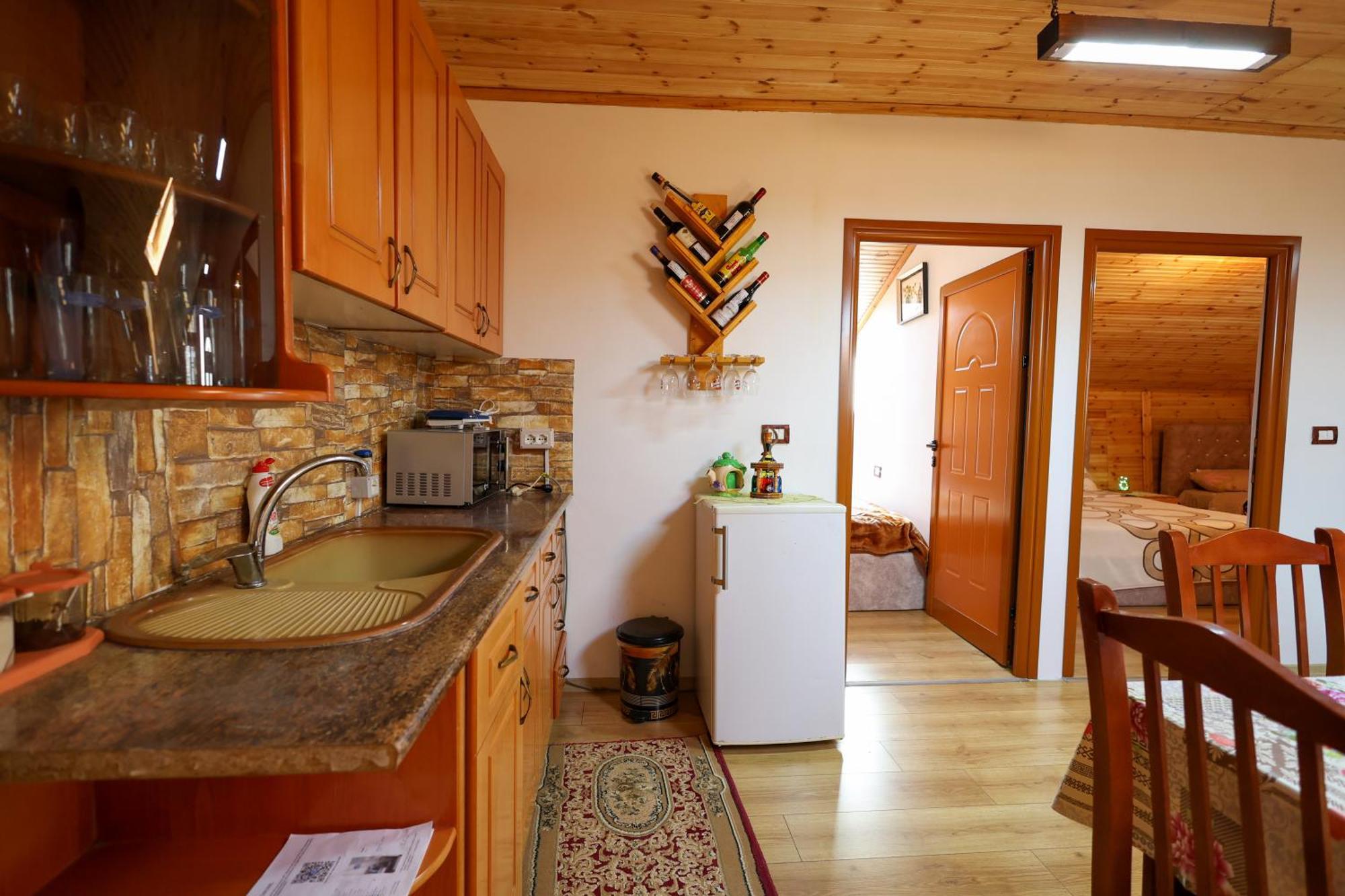 ベラト Samuela Cozy Retreatヴィラ エクステリア 写真